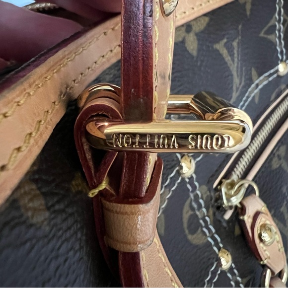 VINTAGE LOUIS VUITTON Limited Edition Riveting Signature Monogram Tote 2007 - Picture 11 of 15